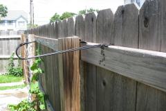 hook-in-fence_3615669822_o